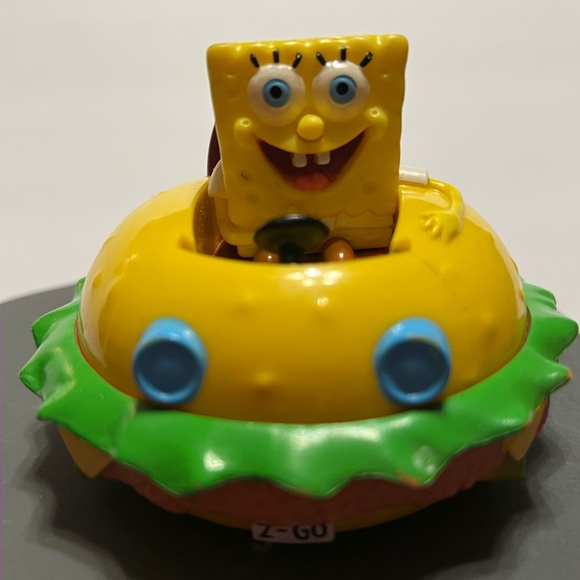 SpongeBob SquarePants Riding Hamburger - Picture 2 of 9